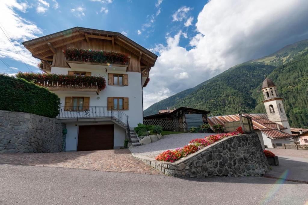 Appartamento Mansarda Patrizia E Franco Val Di Sole Commezzadura Εξωτερικό φωτογραφία